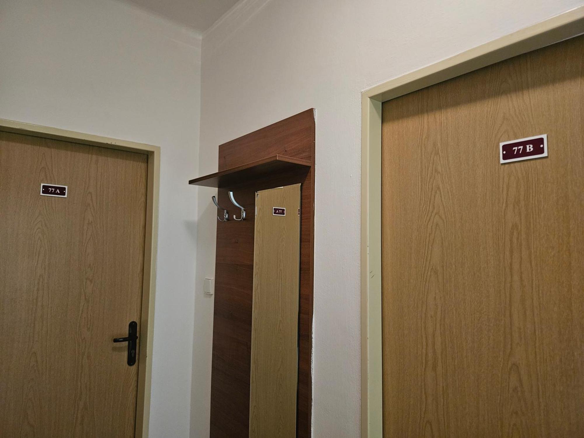 Hotel Trim Pardubice Exteriör bild